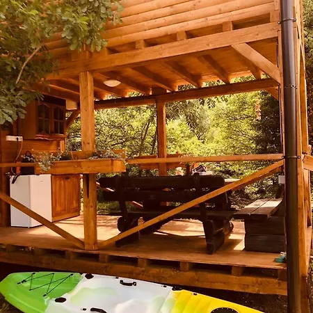 Cozy Treehouse With Private Luxury tent Blagaj