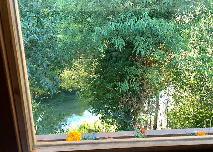 Cozy Treehouse With Private Blagaj